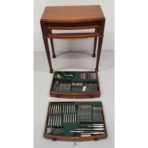 10 - A GOOD QUALITY 20TH CENTURY MAHOGANY TWO DRAWER CANTEEN CUTLERY TABLE, the slightly bow fronted tabl... 