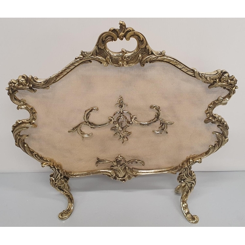 132 - A VERY FINE TOP QUALITY 19TH CENTURY POLISHED BRASS FRAMED FIRESCREEN, the frame decorated all over ... 