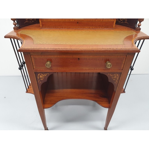 31 - A TOP QUALITY EDWARDIAN MAHOGANY INLAID LADIES LEATHER TOPPED WRITING DESK, to the top is a cross-ba... 