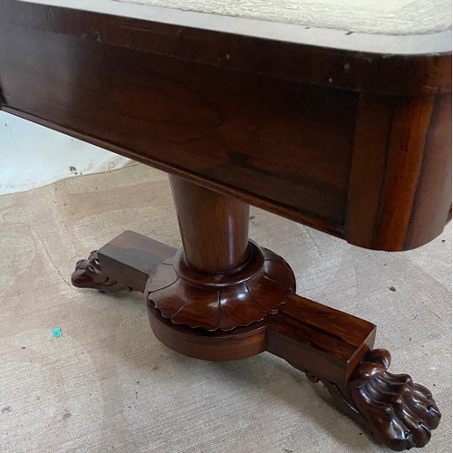 7 - A VERY FINE WILLIAM IV ROSEWOOD LEATHER TOPPED COFFEE TABLE / LOW RISE WRITING TABLE, to the front s... 