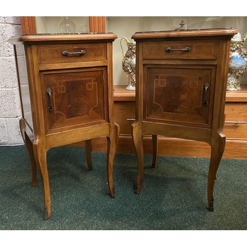 70 - A VERY FINE PAIR OF FRENCH CROSSBANDED & INLAID MARBLE TOPPED LOCKERS, with a single drawer over a c... 