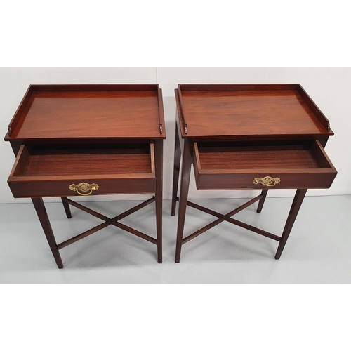 8 - A FINE PAIR OF HANDMADE SOLID MAHOGANY SIDE TABLES / LAMP TABLES, each with a raised three quarter g... 