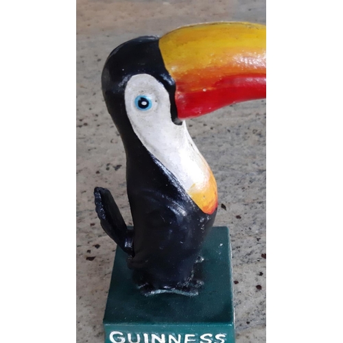 150 - A VINTAGE GUINNESS ADVERTISING TOUCAN, in excellent condition. Weight: 70 oz; dimensions: 7in high a... 