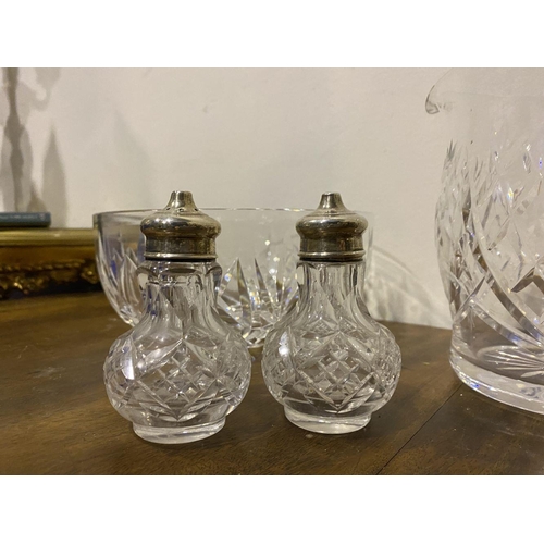 184 - A VINTAGE CUT GLASS LOT TO INCLUDE A WATERFORD CRYSTAL CUT GLASS JUG, Marked to base, (ii) a cut gla... 