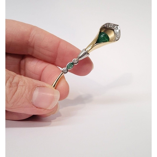 3 - A STUNNING 18CT YELLOW GOLD PLATINUM DIAMOND & EMERALD CALLA LILY BROOCH, in the form of a lily flow... 