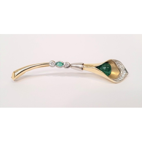 3 - A STUNNING 18CT YELLOW GOLD PLATINUM DIAMOND & EMERALD CALLA LILY BROOCH, in the form of a lily flow... 