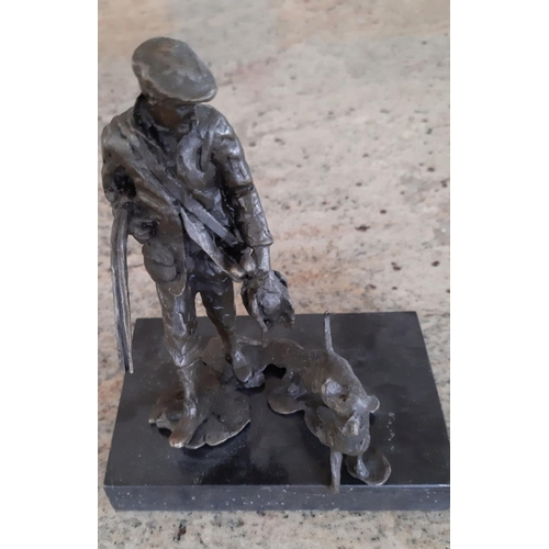 6 - AFTER ARCHIBALD THORBURN, (Scottish, 1860-1935), ‘HUNTER WITH CATCH AND DOG’, bronze sculpture suppo... 