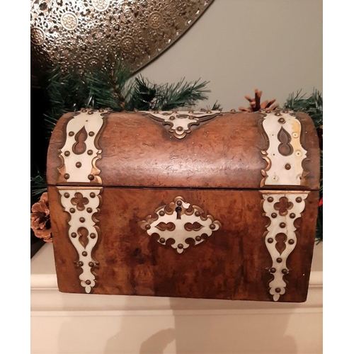 65 - A LOVELY IRISH WALNUT CHEST/BOX, c.1870, Maker Austin, Westmoreland St. Dublin. With decorative pane... 