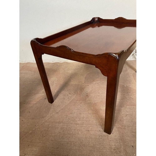 84 - A GEORGIAN STYLE MAHOGANY BUTLERS TRAY/COFFEE TABLE, with shaped gallery to top, dimensions: 77cm x ... 