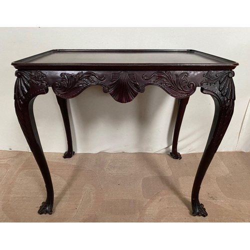 102 - AN EXCELLENT IRISH STYLE MAHOGANY SILVER TABLE, with shaped and carved frieze, including shell to ce... 