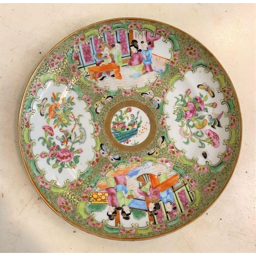 110 - A PAIR OF CANTONESE PORCELAIN FAMILLE ROSE PLATES, China, c.1920, plates are finely decorated with r... 