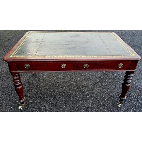 27 - A VERY GOOD QUALITY 19TH CENTURY MAHOGANY TOOLED LEATHER TOPPED WRITING DESK, the desk top with roun... 