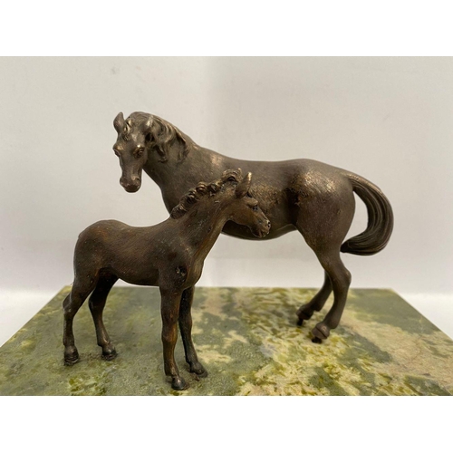 60 - A FINE BRONZE MARE AND FOAL SCULPTURE, mounted on rectangular green marble base, with a finely finis... 