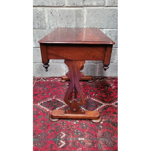 67 - A VERY FINE 19TH CENTURY MAHOGANY SIDE / HALL TABLE, with a single drawer to the frieze having a pai... 