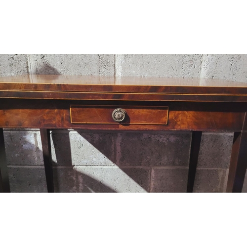 76 - A VERY FINE GEORGIAN SINGLE DRAWER MAHOGANY FOLD OVER TEA TABLE, with satinwood string detail to the... 