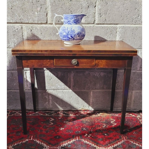 76 - A VERY FINE GEORGIAN SINGLE DRAWER MAHOGANY FOLD OVER TEA TABLE, with satinwood string detail to the... 