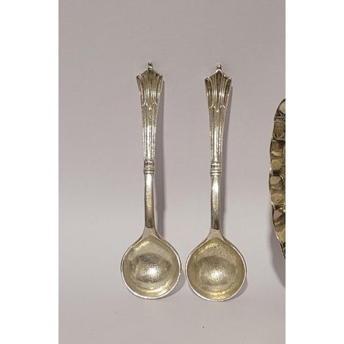 84 - A COLLECTION OF SPOONS INCLUDES SILVER; (i) A pair of silver salt spoons, Birmingham, 1996, maker’s ... 