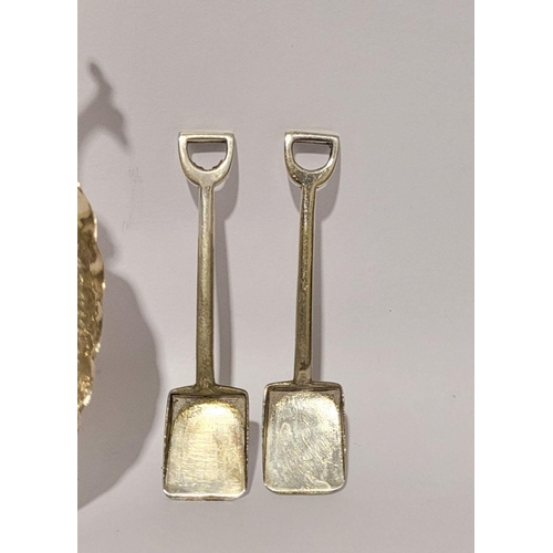 84 - A COLLECTION OF SPOONS INCLUDES SILVER; (i) A pair of silver salt spoons, Birmingham, 1996, maker’s ... 