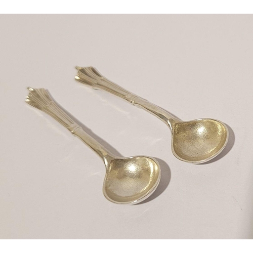 84 - A COLLECTION OF SPOONS INCLUDES SILVER; (i) A pair of silver salt spoons, Birmingham, 1996, maker’s ... 