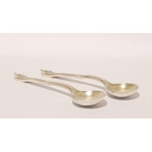 84 - A COLLECTION OF SPOONS INCLUDES SILVER; (i) A pair of silver salt spoons, Birmingham, 1996, maker’s ... 