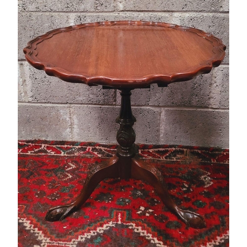 99 - A VERY FINE 19TH CENTURY STYLE MAHOGANY PIE-CRUST EDGED TIP UP TABLE, with lovely scalloped edge hav... 