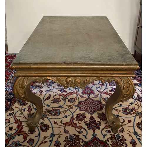 173 - A GOOD QUALITY LOW RISE COFFEE TABLE, with cabriole shaped legs having carved acanthus leaf detail t... 