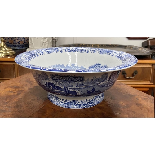 227 - A LARGE VINTAGE SPODE BLUE AND WHITE BOWL, Marked to base ‘Spode Made in England Italian Spode Desig... 