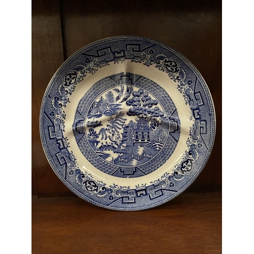 230 - THREE BLUE AND WHITE SERVING DISHES, one Copland, each finely decorated in the Blue Willow pattern; ... 