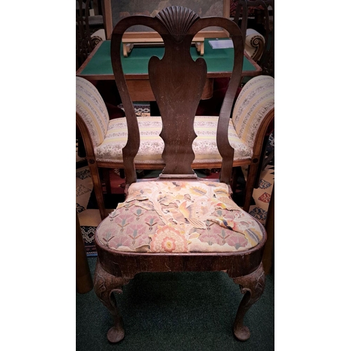 87 - A GOOD MAHOGANY AND ROSEWOOD VENEER IRISH QUEEN-ANNE DINING CHAIR with clam cartouche to the top-rai... 