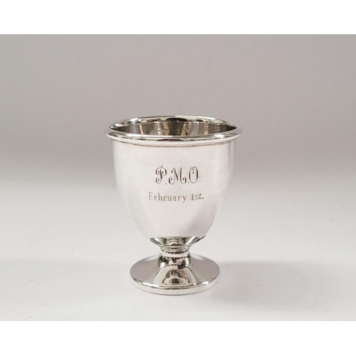 119 - TWO SILVER EGG CUPS; (i) An Irish silver egg cup, by the J.M & Co., Dublin hallmarks; date letter of... 