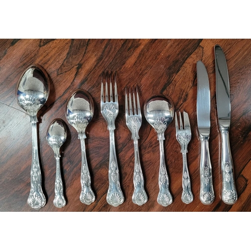 136 - A CASED NEWBRIDGE SILVERWARE CUTLERY SET, with pieces to suit a seating of 6, some extra pieces. Inc... 