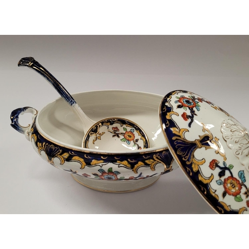 137 - AN ANTIQUE DAVENPORT SERVING DISH / SMALL SOUP TUREEN, with lid & ladle, lovely floral design with c... 