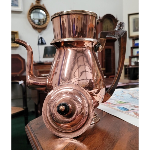 168 - A LOVELY VINTAGE POLISHED COPPER TEA/COFFEE POT, with removable strainer section. Nice detail to the... 