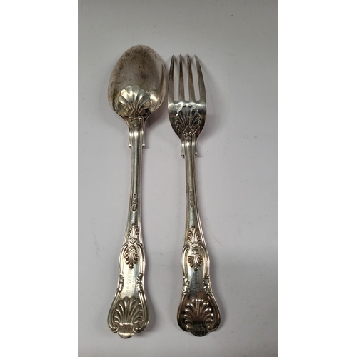 195 - A COLLECTION OF LATE 19TH / EARLY 20TH CENTURY SILVER & SILVER PLATE CUTLERY, including (i) a Sheffi... 