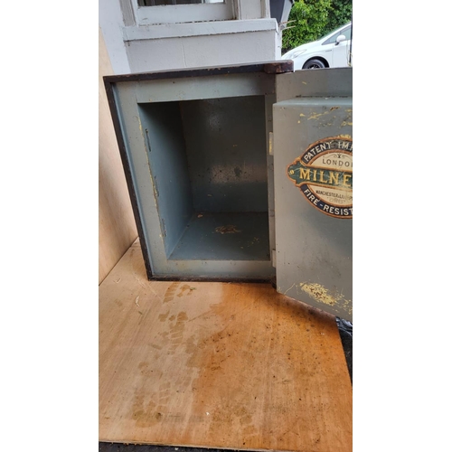 221 - AN ANTIQUE MILNER SAFE – HEAVY SAFE COMES WITH KEY; In fine condition. Cooke Brothers Ironmongers, C... 