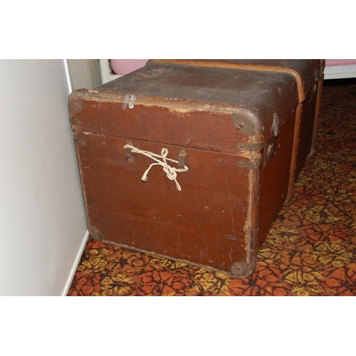 255 - A VERY GOOD ANTIQUE APEX THREE PLY TRUNK; lined interior & hinged lid; maker's label to the interior... 