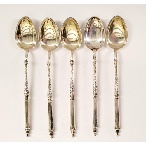 50 - A FINE SET OF FIVE LATE 19TH CENTURY SILVER TEA SPOONS, with decorative stems. London, date letter o... 