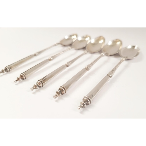 50 - A FINE SET OF FIVE LATE 19TH CENTURY SILVER TEA SPOONS, with decorative stems. London, date letter o... 