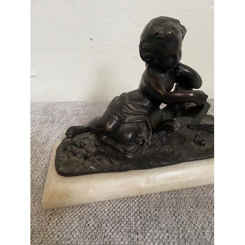 57 - AN ANTIQUE FRENCH BRONZE SCULPTURE OF A FIGURE SEATED ON MARBLE BASE, 27 x 10 x 19cm (W x D x H).