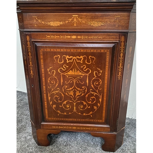 59 - A BEAUTIFULLY INLAID EDWARDIAN MAHOGANY ASTRAGAL GLAZED CORNER CABINET, in the Edwards & Roberts sty... 