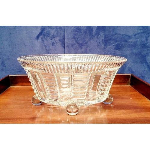 75 - A VINTAGE CZECHOSLOVAKIAN GLASS FRUIT / CENTRE BOWL, early/mid 20-century. Marked Tchecoslovaquie to... 