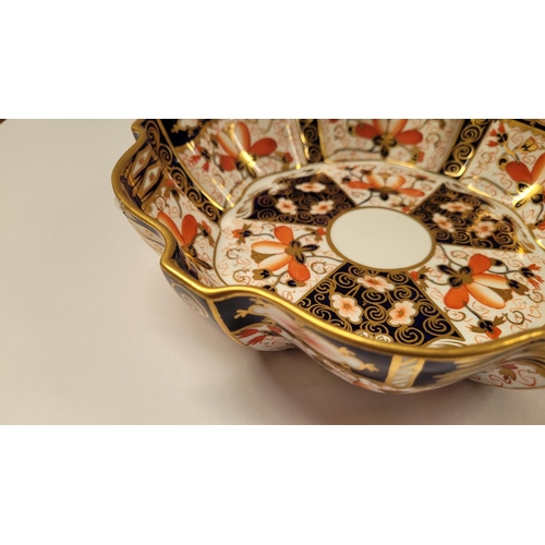 83 - A PAIR OF ROYAL CROWN DERBY IMARI BOWLS, each decorated with beautiful deep cobalt blue, red & gilt ... 