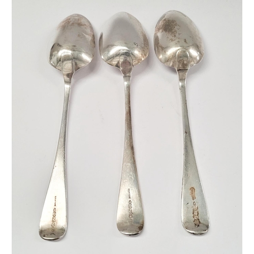 93 - THREE IRISH 19TH CENTURY SILVER SERVING SPOONS, with Dublin hallmarks; date letter of ‘p’ for 1885, ... 