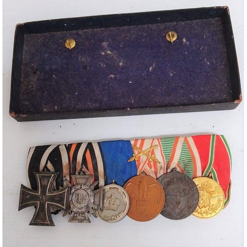 AN IMPORTANT SET OF GERMAN WORLD WAR I MEDALS, in original presentation box, comprising (i) Iron Cro