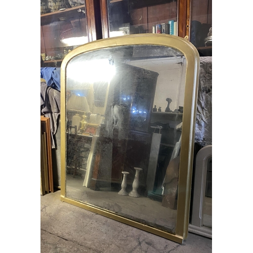 100 - AN EXCELLENT VICTORIAN GILT OVERMANTLE MIRROR, with original glass plate, within simple gilt frame o... 