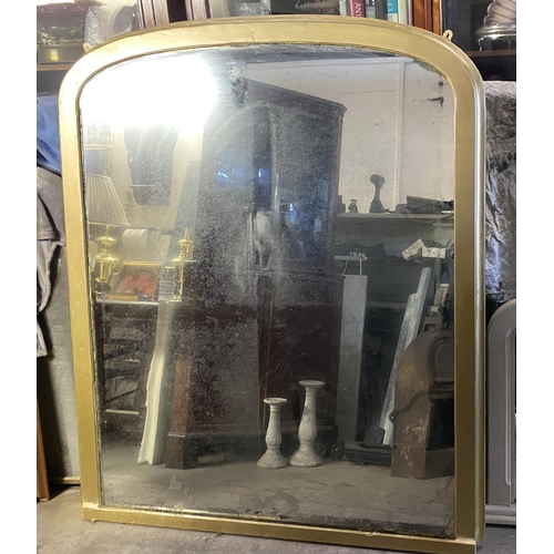 100 - AN EXCELLENT VICTORIAN GILT OVERMANTLE MIRROR, with original glass plate, within simple gilt frame o... 