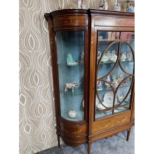 112 - AN EXCEPTIONAL EDWARDIAN MAHOGANY & SATINWOOD INLAID BREAKFRONT GLAZED DISPLAY CABINET, with beautif... 