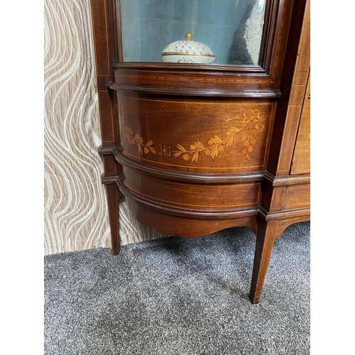 112 - AN EXCEPTIONAL EDWARDIAN MAHOGANY & SATINWOOD INLAID BREAKFRONT GLAZED DISPLAY CABINET, with beautif... 