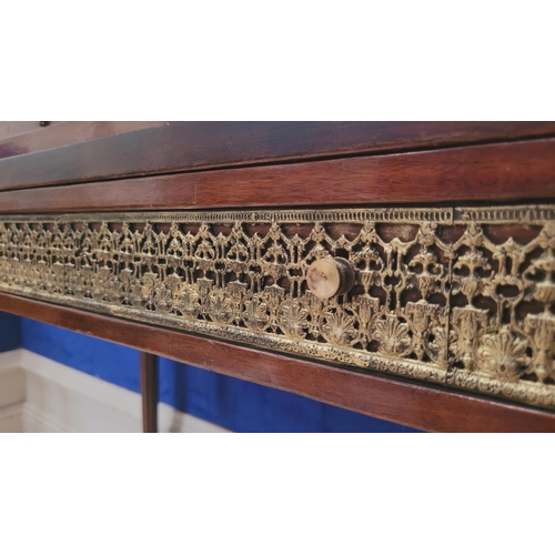 118 - A LATE 19TH / EARLY 20TH CENTURY MAHOGANY INLAID ROLL-TOP ‘BONHEUR DU JOUR’ OR SECRETAIRE DESK, the ... 