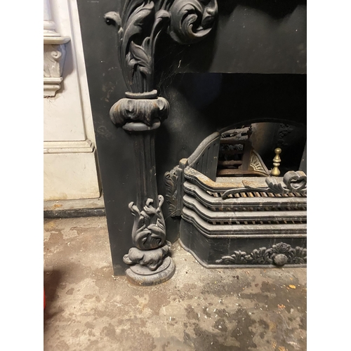 121 - AN EXCELLENT IRISH CAST IRON FIRE SURROUND/FIREPLACE INSERT, dimensions: 106cm wide x 101cm high x 4... 